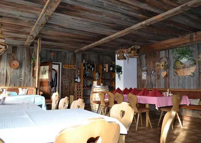 Konukevi Zum Platzer *